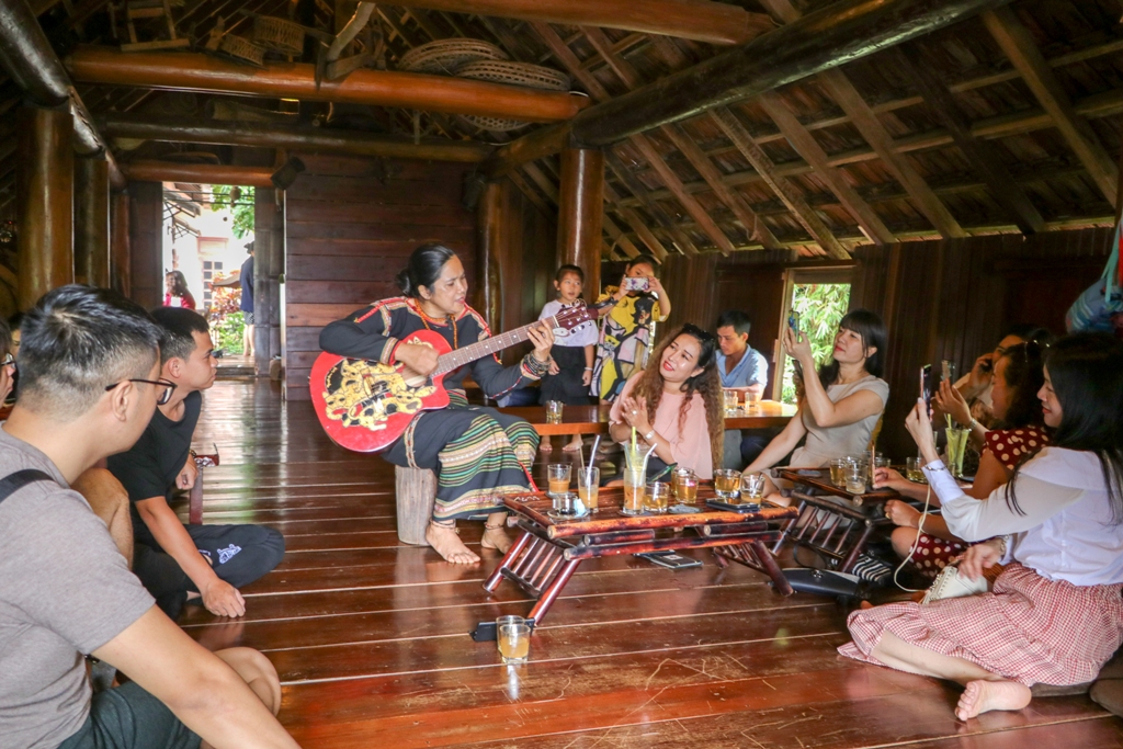 Quán cà phê nhà dài Êde Quán cà phê nhà dài Êde