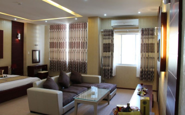 Khách sạn Biệt Điện